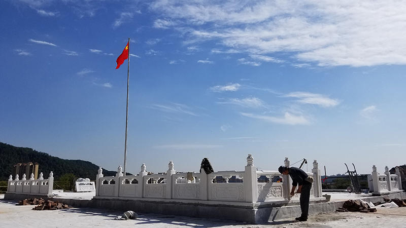 江西南昌翠岩寺旗杆